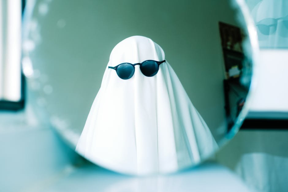 Applebot-Extended Visibility Is a Ghost: Why You're Chasing Phantom Traffic with No Returns
