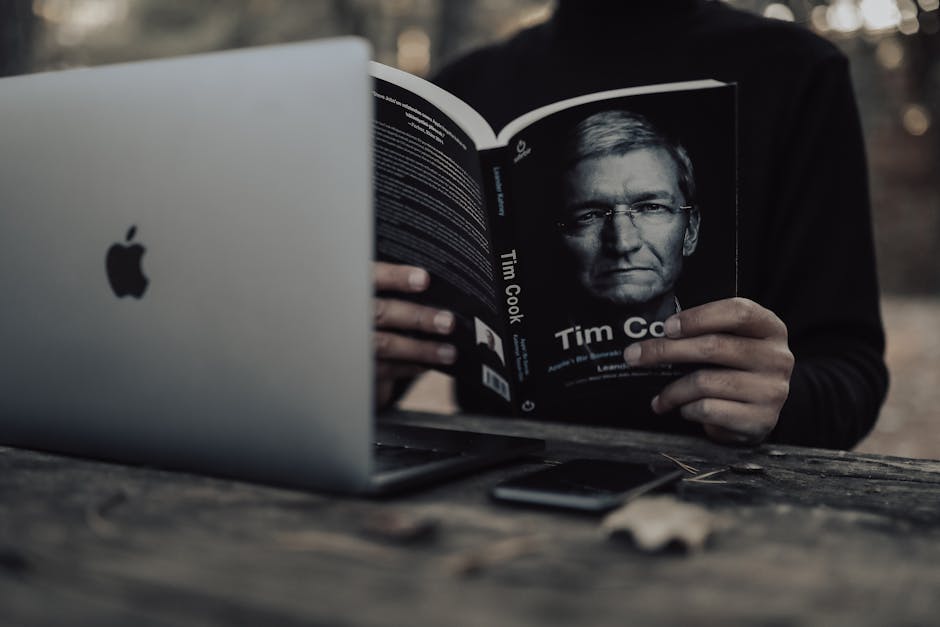 Tim Cook Made Apple Ads Invisible Gold; John Ternus Faces the Nightmare of Scaling That Secret Sauce
