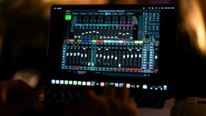 Ad Tech’s Mixed Quarter: AI and CTV Spark Hope Amid Lingering Industry Turmoil