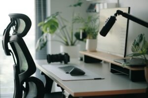 Ergonomic Office Setup for the NYC Restaurant Owner Who Works 70-Hour Weeks