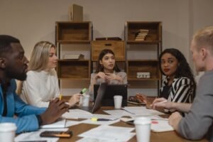 Communications Teams Still Reporting to CEOs—And Here’s Why That’s a Red Flag