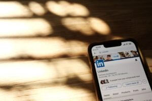 LinkedIn’s AI Clout Isn’t Corporate—It’s Your Colleague’s Feed, Not Microsoft’s Page