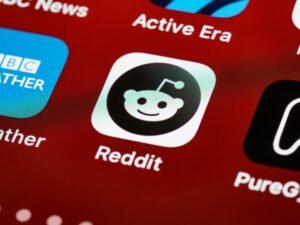 Reddit’s Brand Invasion: Dopamine Dealers in the Comment Trenches
