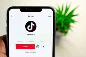 TikTok’s AI Intros: The Latest Shortcut in a Platform Obsessed With Speed and Shallow Engagement