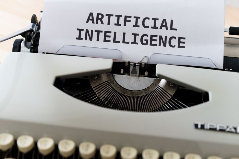 Stop Letting AI Turn Your Writing Into Beige Slop: How to Actually Use the Robots Without Sounding Like a LinkedIn Bro