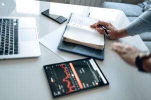 Your CDP Is Dead Weight: Why Data Strategy Needs to Break Out of the Box