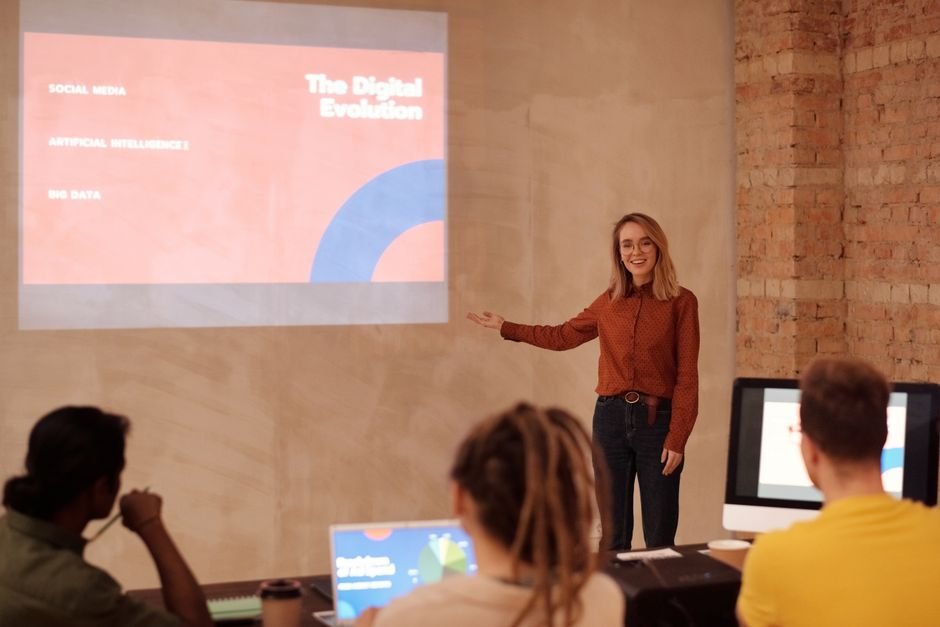Publicis Labels AI Marketing a '2-Speed Boat' as Sapient Division Drives New Business
