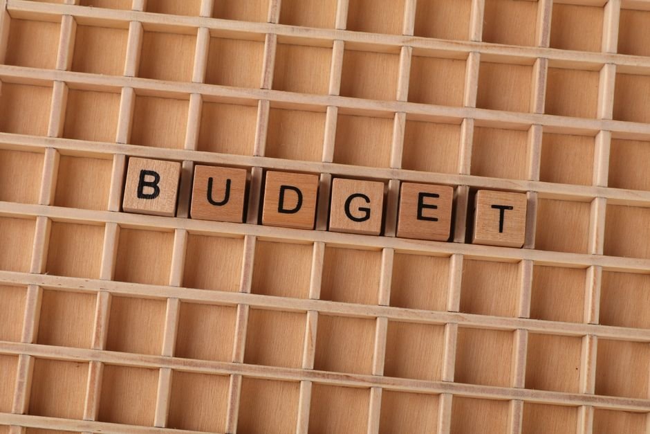 Stop Blaming AI for Your B2B Brand’s Demise—It’s Your Budget Cuts, Stupid