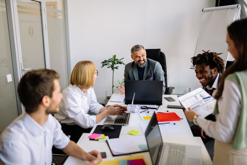 Stop Gaslighting Your Employees: Internal Comms Isn’t a Checkbox, It’s Survival