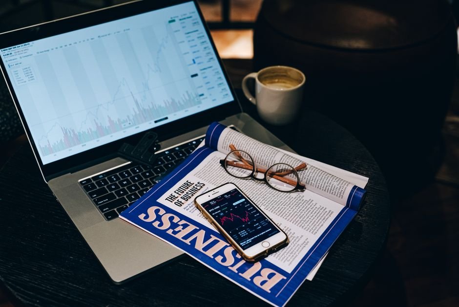 Substack and behiiv Eye Programmatic Advertising as AI Boosts Metadata Importance