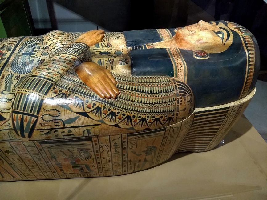 TikTok Turns LACMA’s Egyptian Collection Into Clickbait—And the Art World Eats It Up